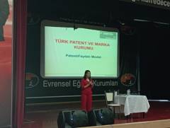 Evrensel Kolej